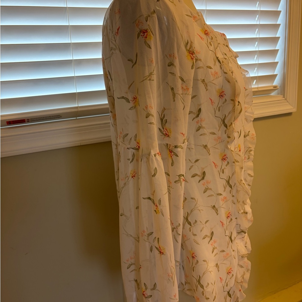 💥 WHBM Floral Chiffon Blouse BEAUTIFUL - Picture 6 of 10